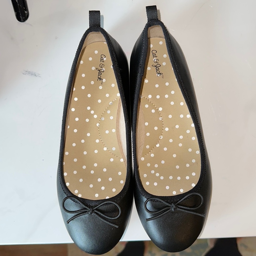 Cat & Jack girls black ballet flats